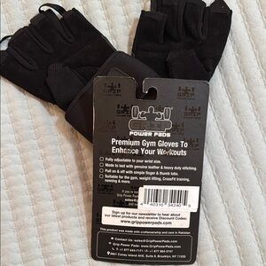 Black Fitness Fingerless Gloves